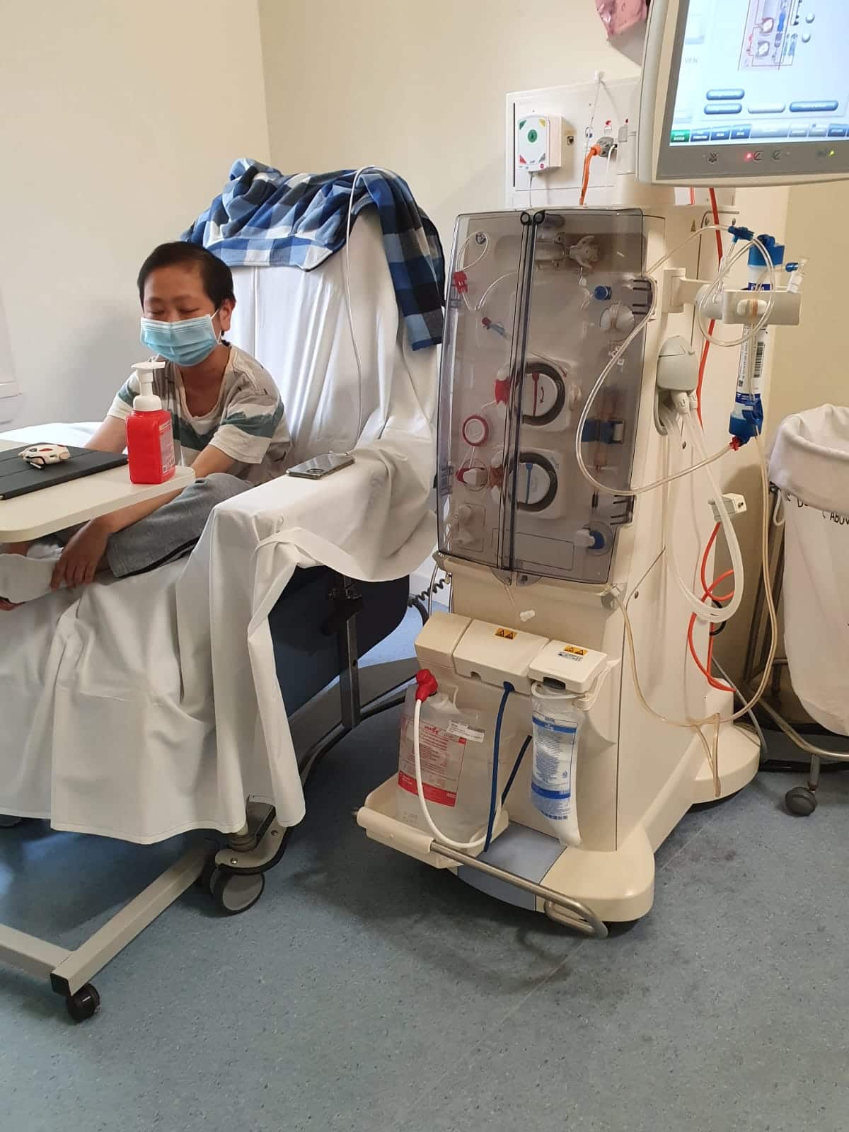 Getting ready for dialysis.jpg