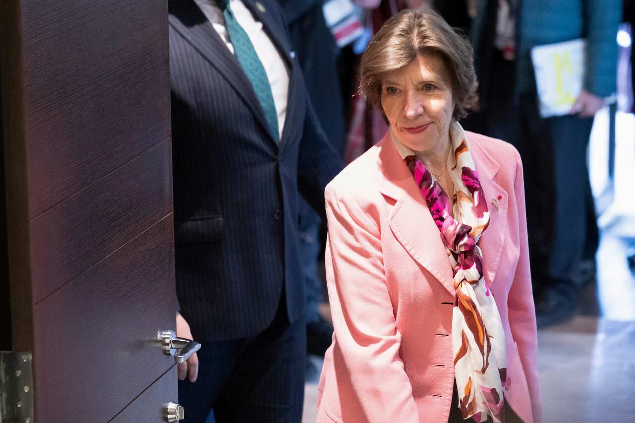 近80名歐洲議會議員呼籲法國外交事務部長科隆納要正視中國駐法大使的言論。