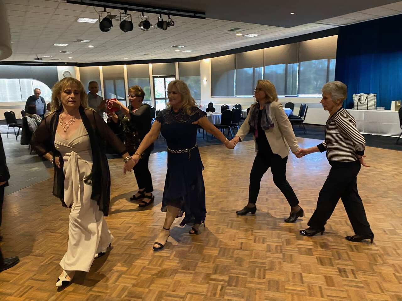 Dancers- ILINDEN.jpg