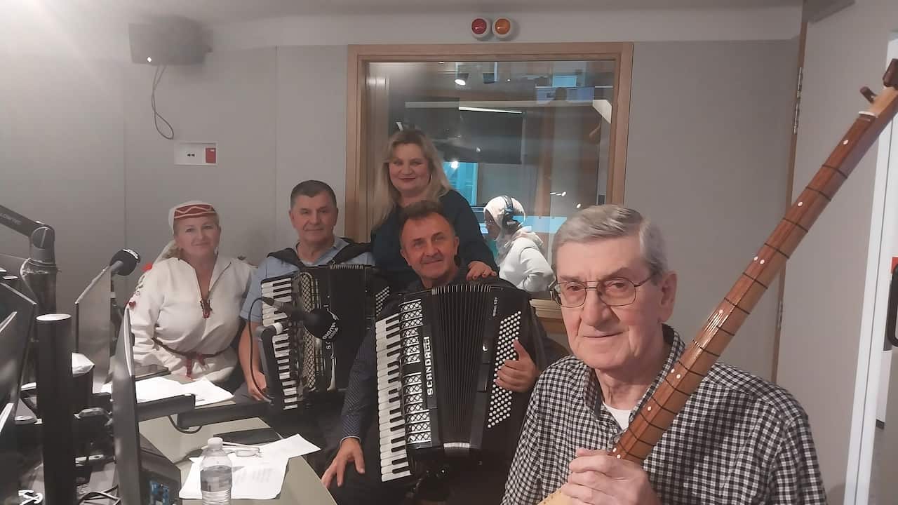 Sevdah ansamble u programu SBS Bosnian.jpg