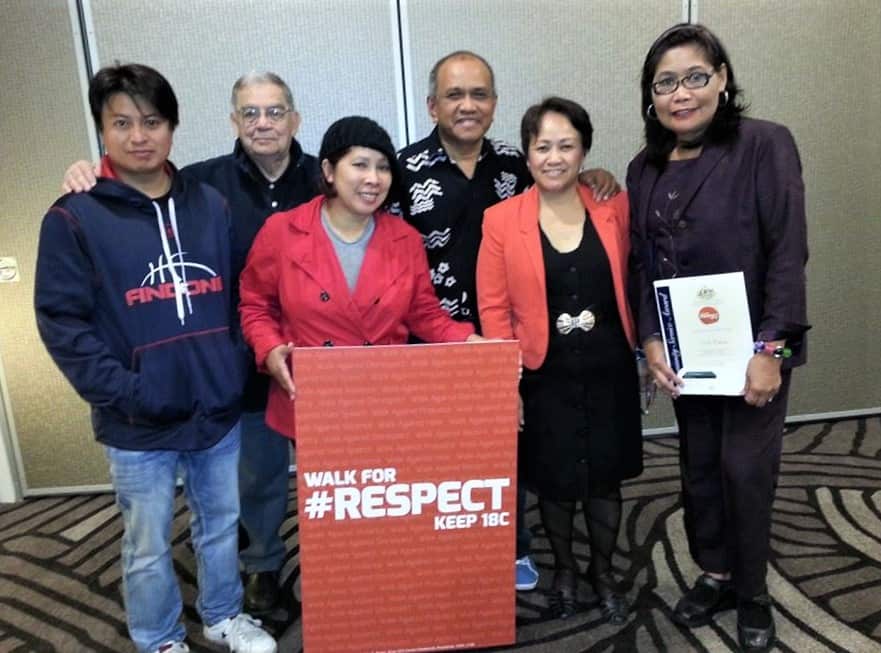 Jaime Pimentel with a group of Filipino community journalists and broadcasters in 2014.