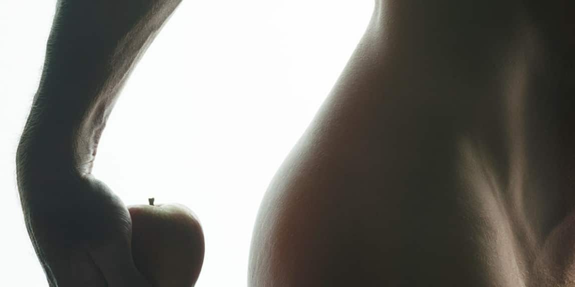 «MEN/STILL/SHOOTING»: Απομυθοποίηση του γυμνού σε έκθεση του Αυστραλο-Κύπριου φωτογράφου, Ross Spirou