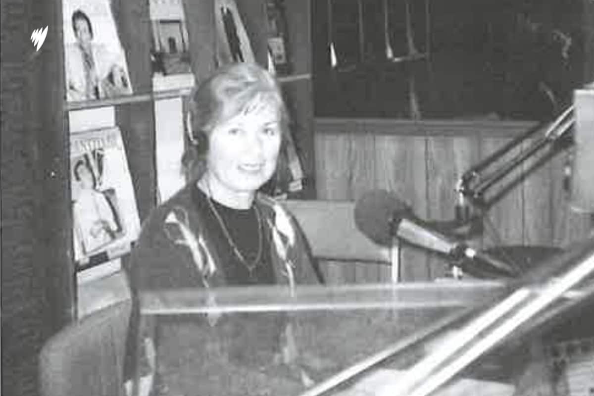 Απαγγελίες από την Καίτη Παύλου σε ελληνόφωνο ραδιοσταθμό της Μελβούρνης 