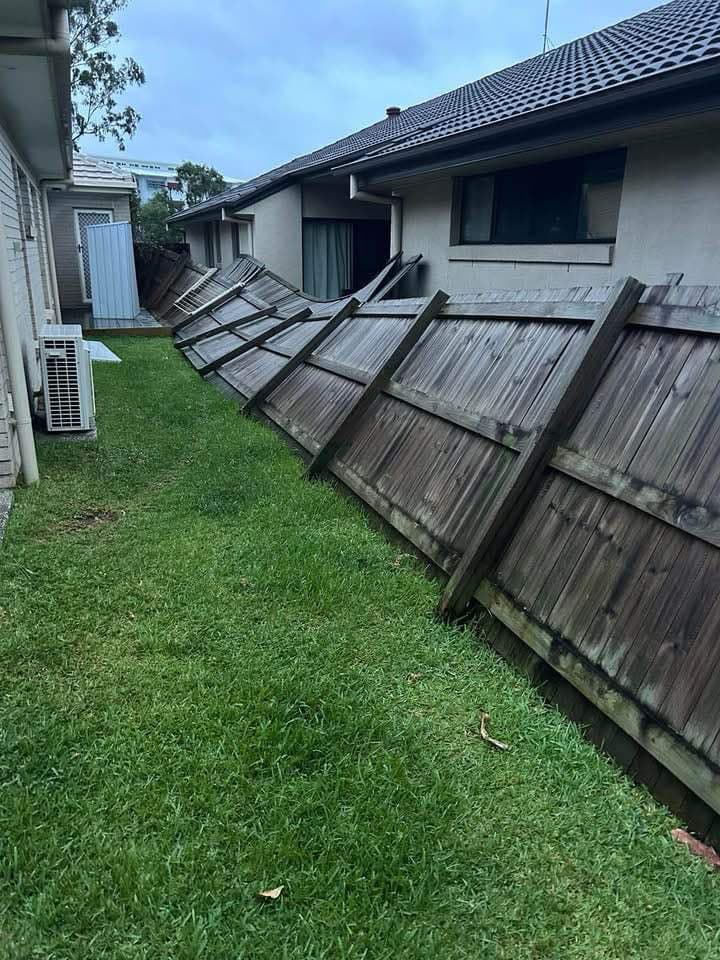 omgevallen schutting