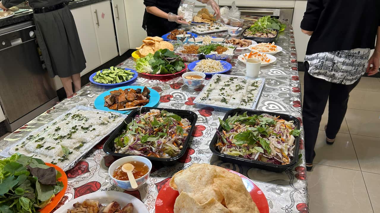 Thực phẩm sẵn sàng.jpg