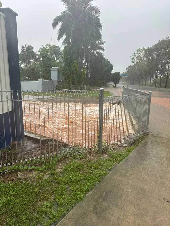 Flooded streets in Trinity Beach, Cairns