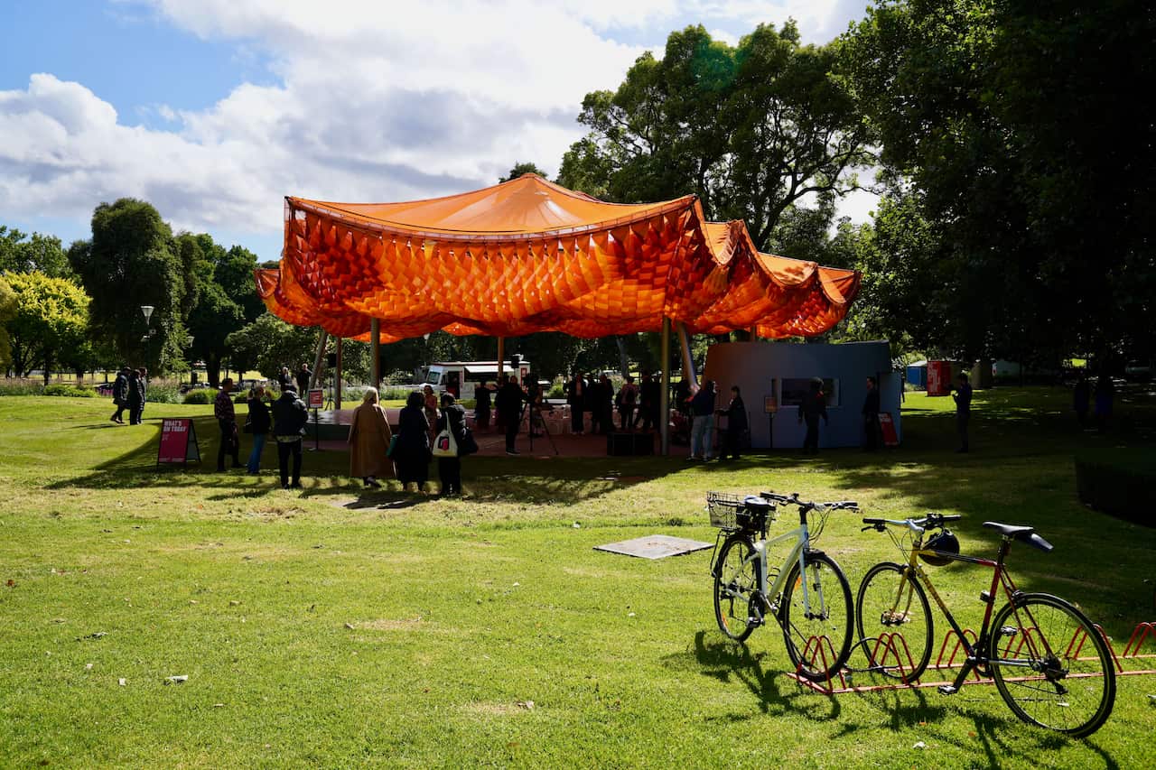 สถานที่จัดงาน Family Picnic Day Out ที่ MPavillion ในสวนสาธารณะ Queen Victoria Garden นครเมลเบิร์น