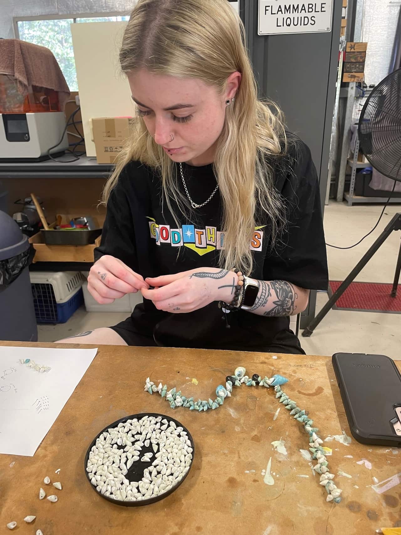 Zyana Gall kanalaritja stringing coming together