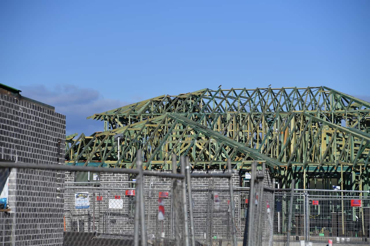 Houses in an estate that are under construction.