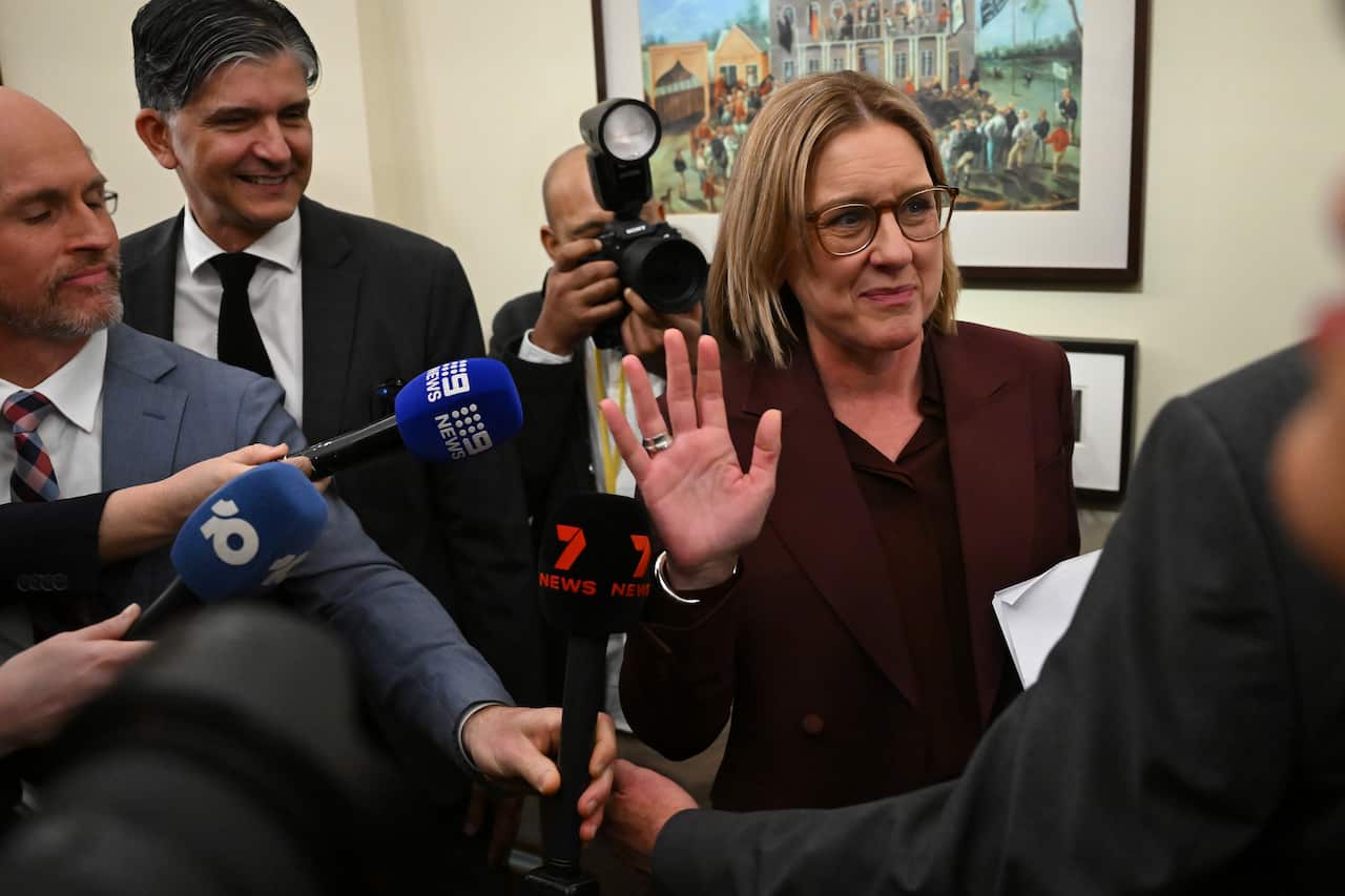 VICTORIAN LABOR LEADERSHIP 