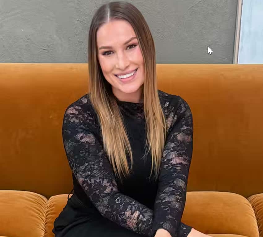 Imogen said it's important not to compare yourself to other people when it comes to buying a property..png