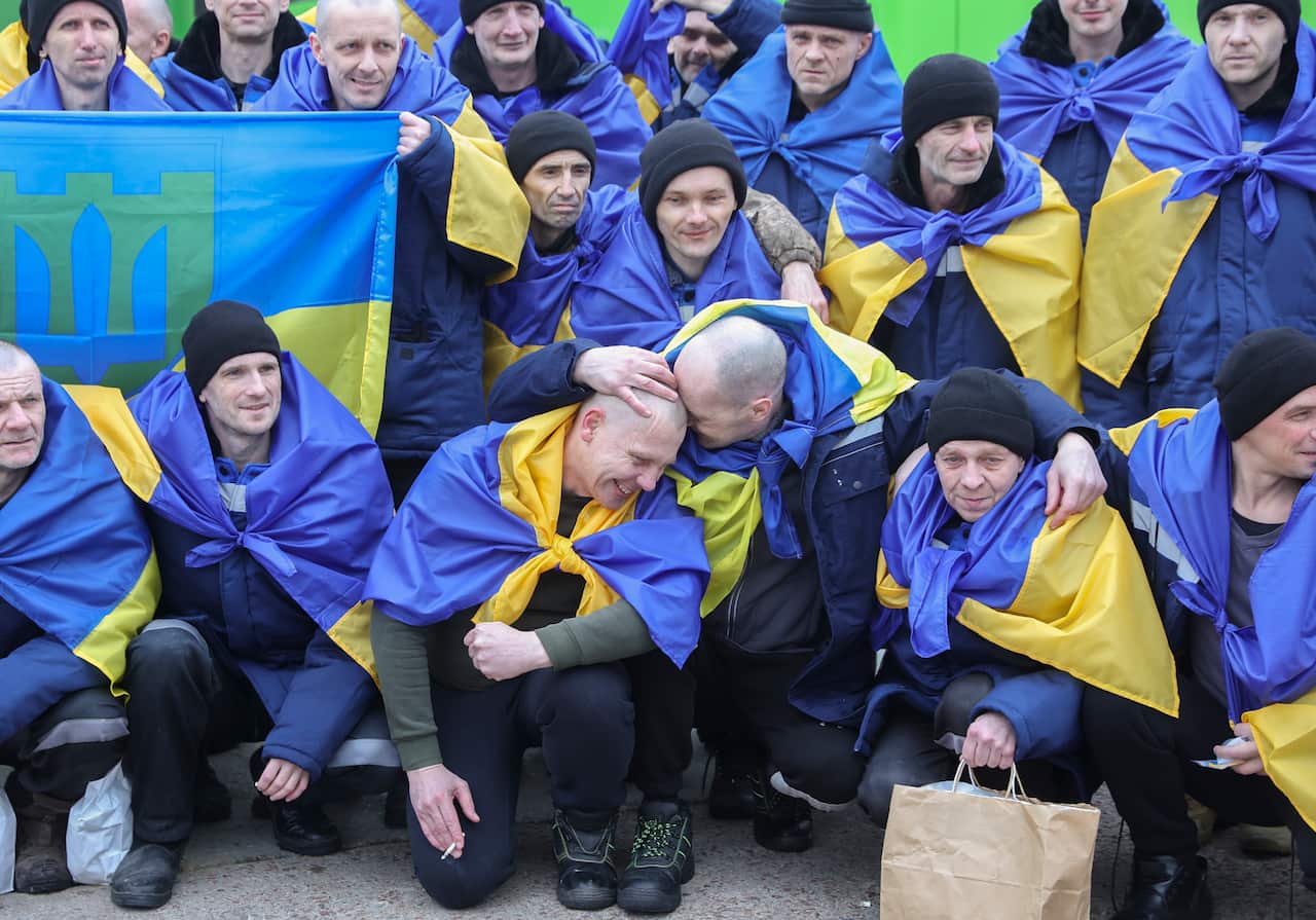 Ukraine and Russia exchange prisoners of war 
