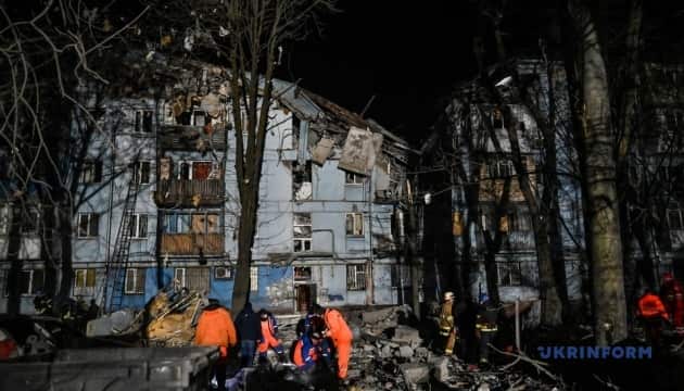 Over 10 apartments have been destroyed in Russia’s overnight missile strike on a residential building in the city of Zaporizhzhia. Two civilians were killed and six more taken to hospital..jpeg