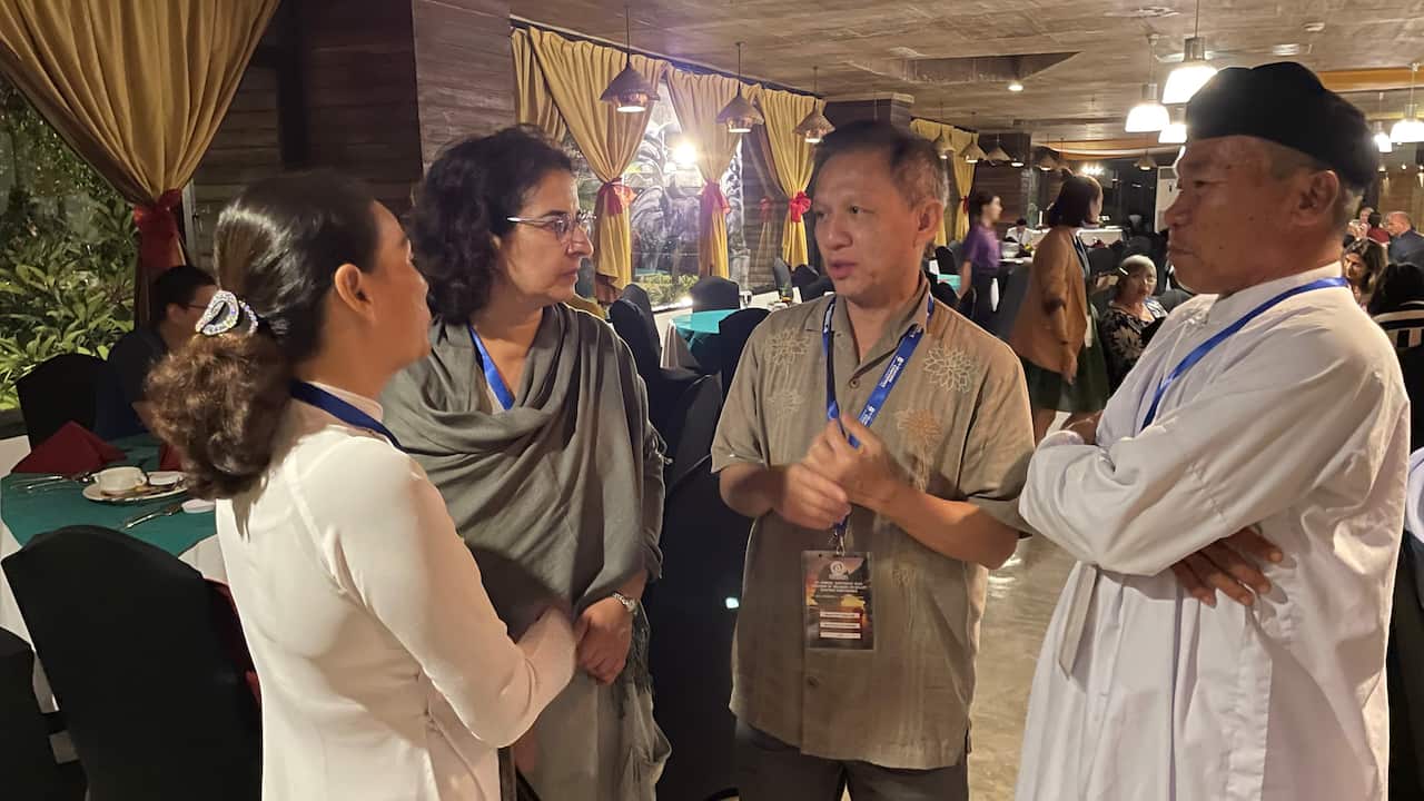 Tiến sĩ Thắng cùng với Báo Cáo Viên Đặc Biệt LHQ về Tự Do Tôn Giáo hay Niềm Tin.jpg