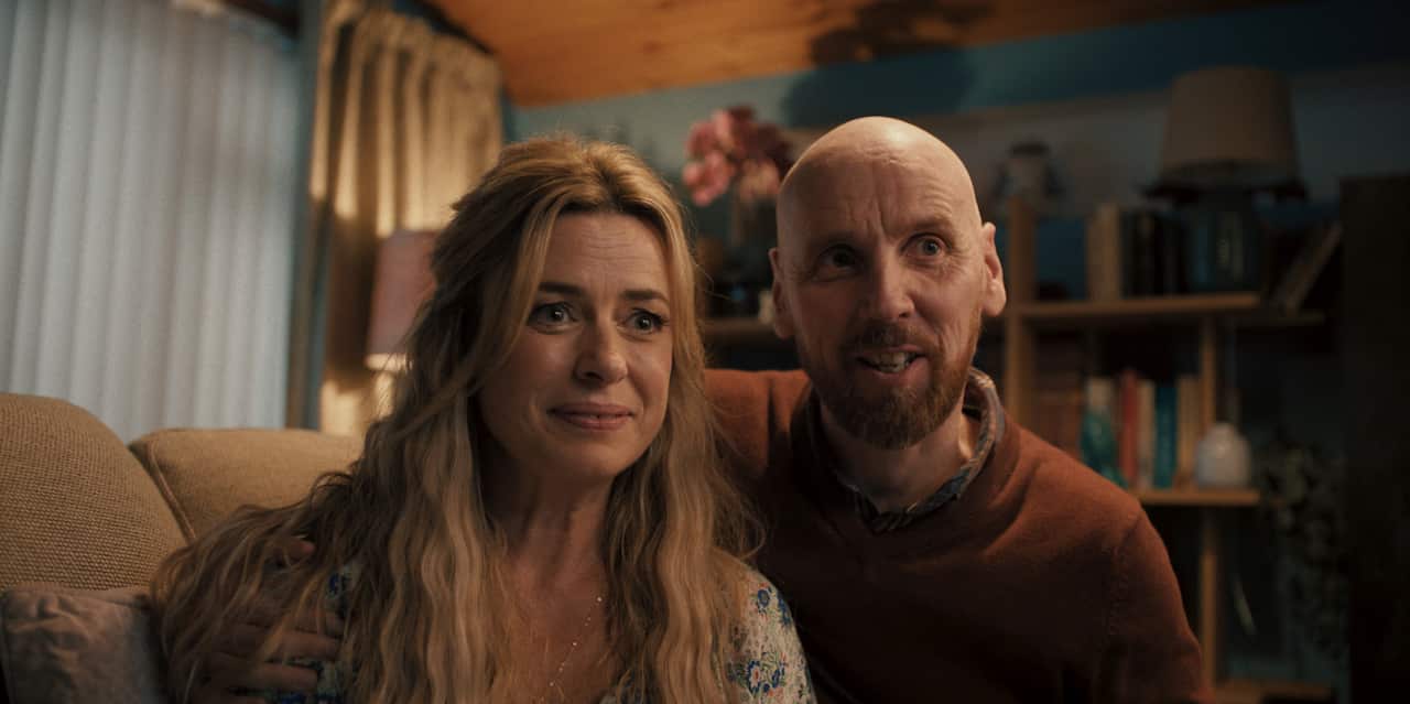 Eve Myles as Rebecca and Ewen Bremner as Tommy in 'Coldwater'.