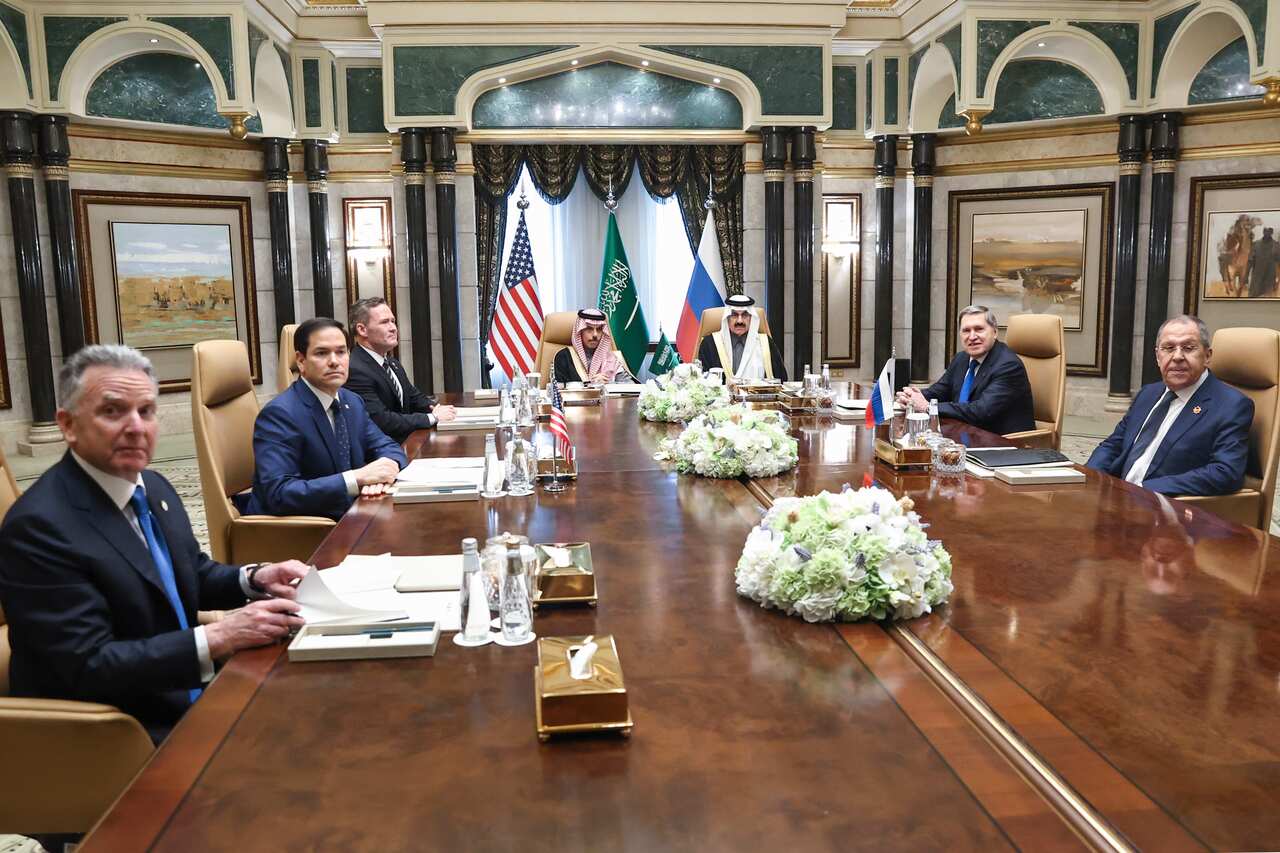 Russian delegation arrives for Russia-USA negotiations in Riyad, Saudi Arabia