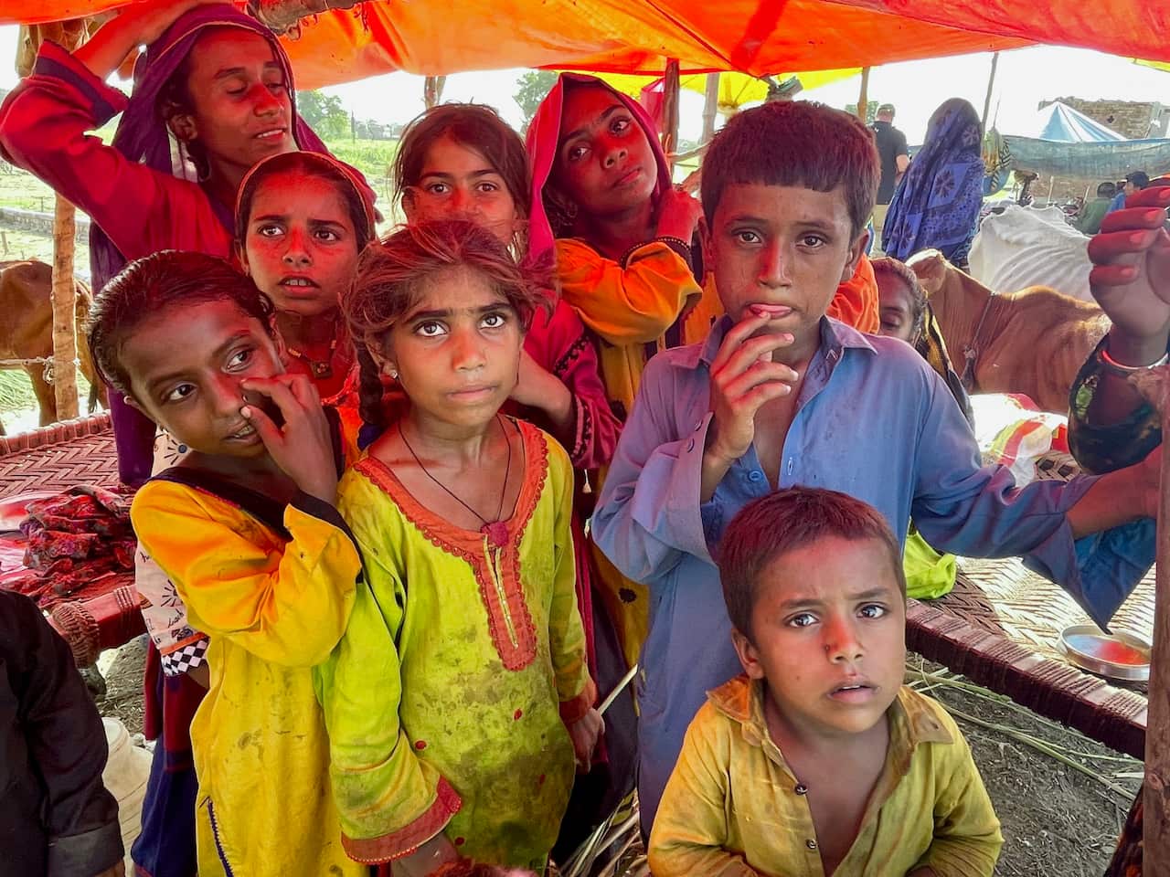Children at the camp in Ghotki distrcit.jpg