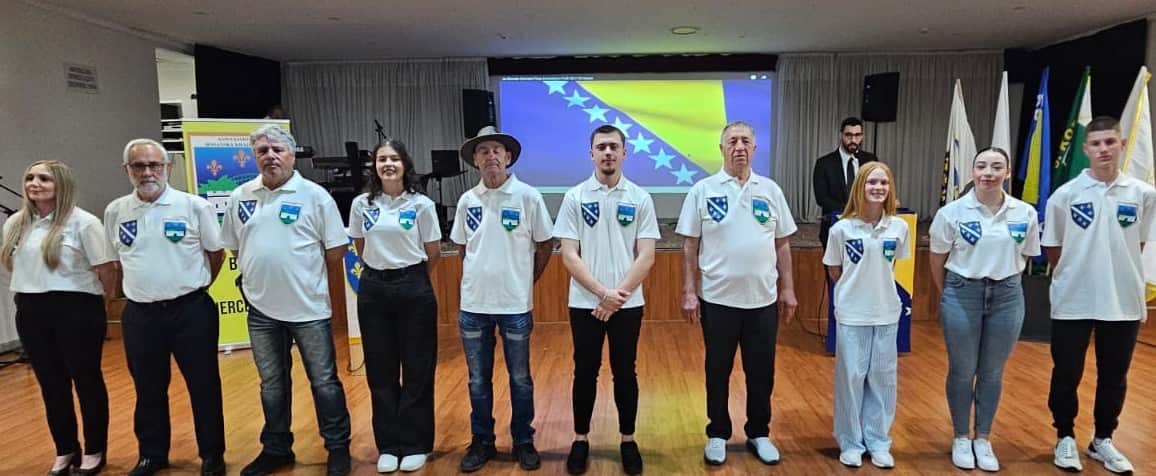 Članovi udruženja Bosanska Krajina Sydney.jpg