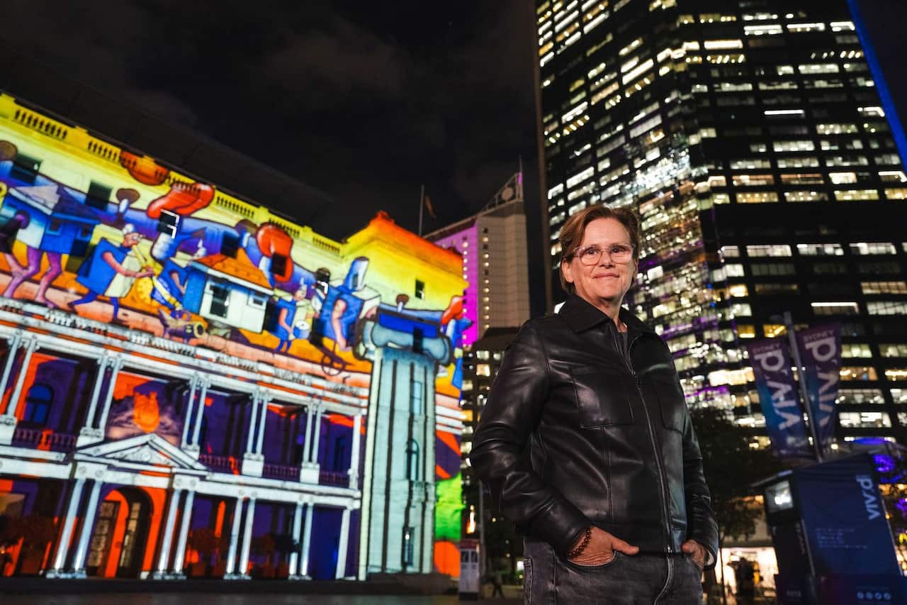 Gill Minervini Vivid Sydney2024 CustomsHouse - credit destinationNSW.jpeg