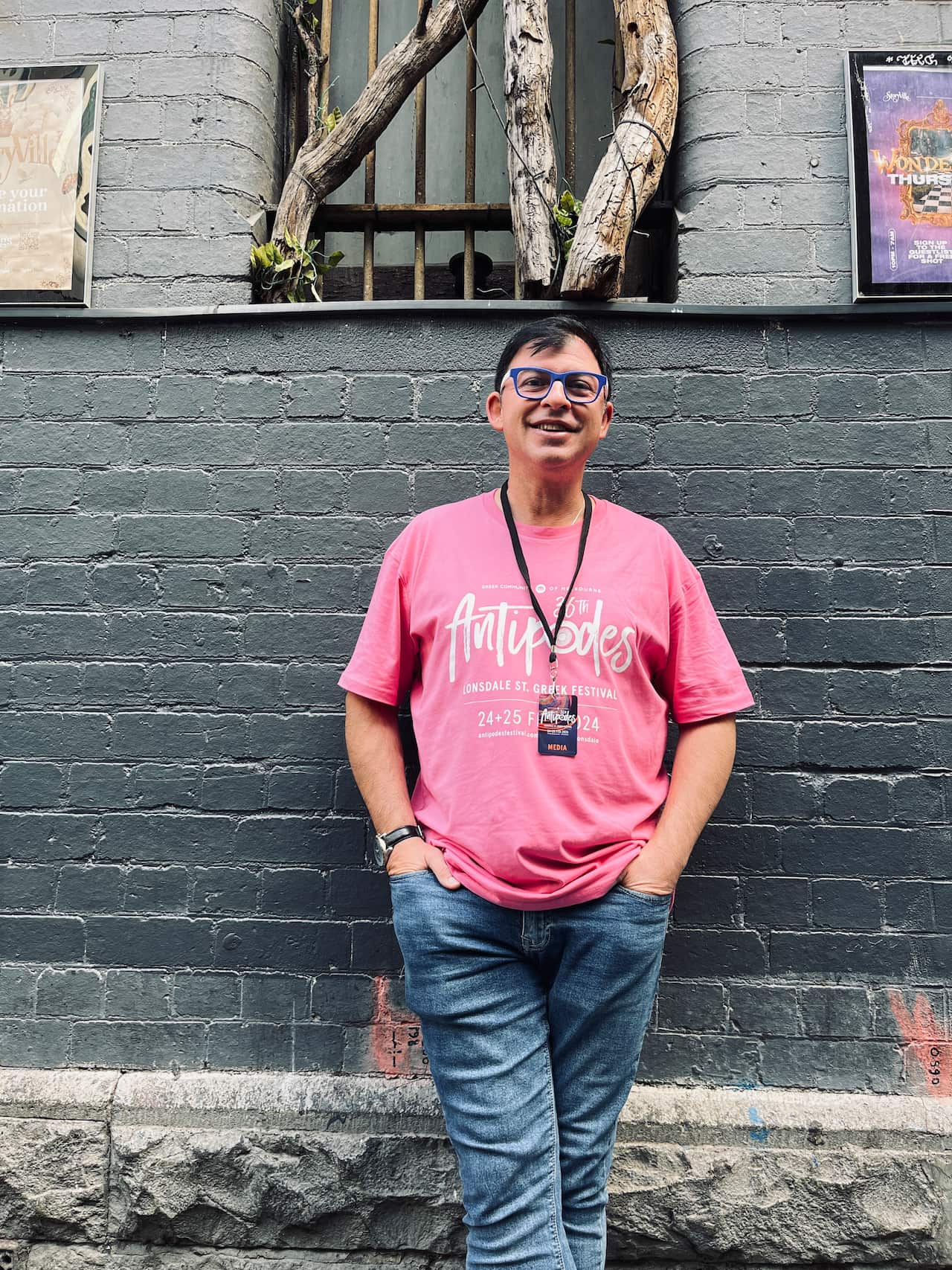 Στο SBS Greek μίλησε ο επικεφαλής των πολιτιστικών προγραμμάτων της Ελληνικής Κοινότητας Μελβούρνης, Λεωνίδας Βλαχάκης, ο οποίος δήλωσε πως μελλοντικά θα μπορούσαν να γίνονται και [θεατρικές] παραστάσεις ως μέρος του Φεστιβάλ 'Αντίποδες' 