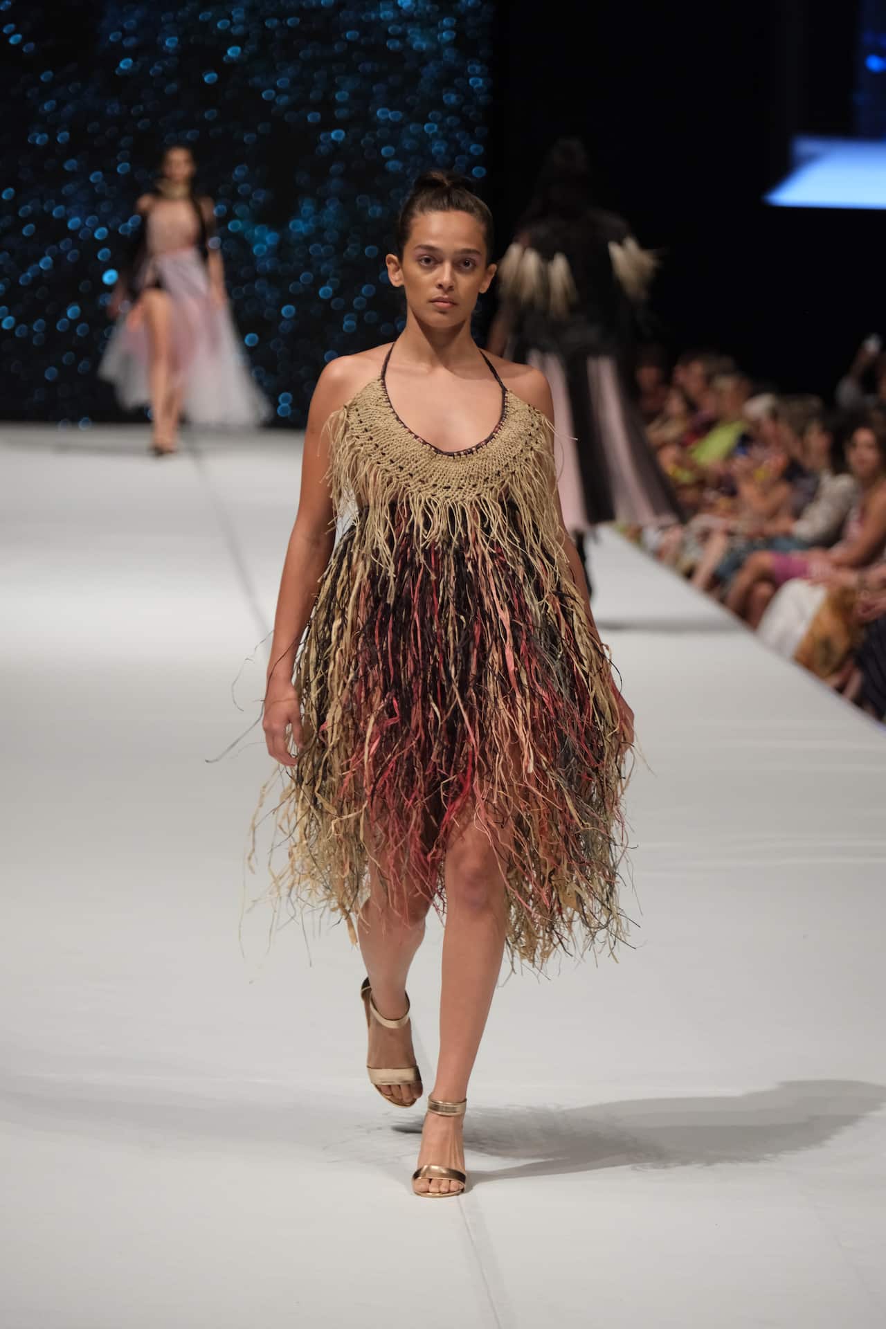 MumRed by Samala Cronin, Fractured Country