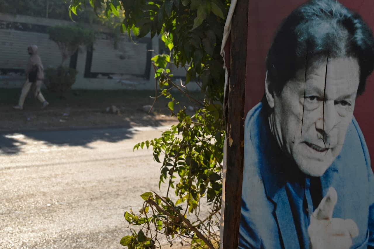 PAKISTAN-POLITICS-COURT-ELECTIONS-KHAN