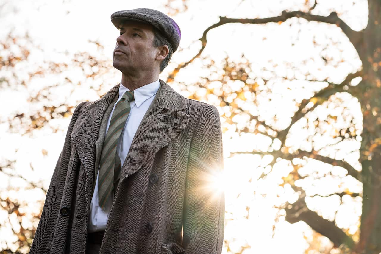 Guy Pearce as traitor Kim Philby.