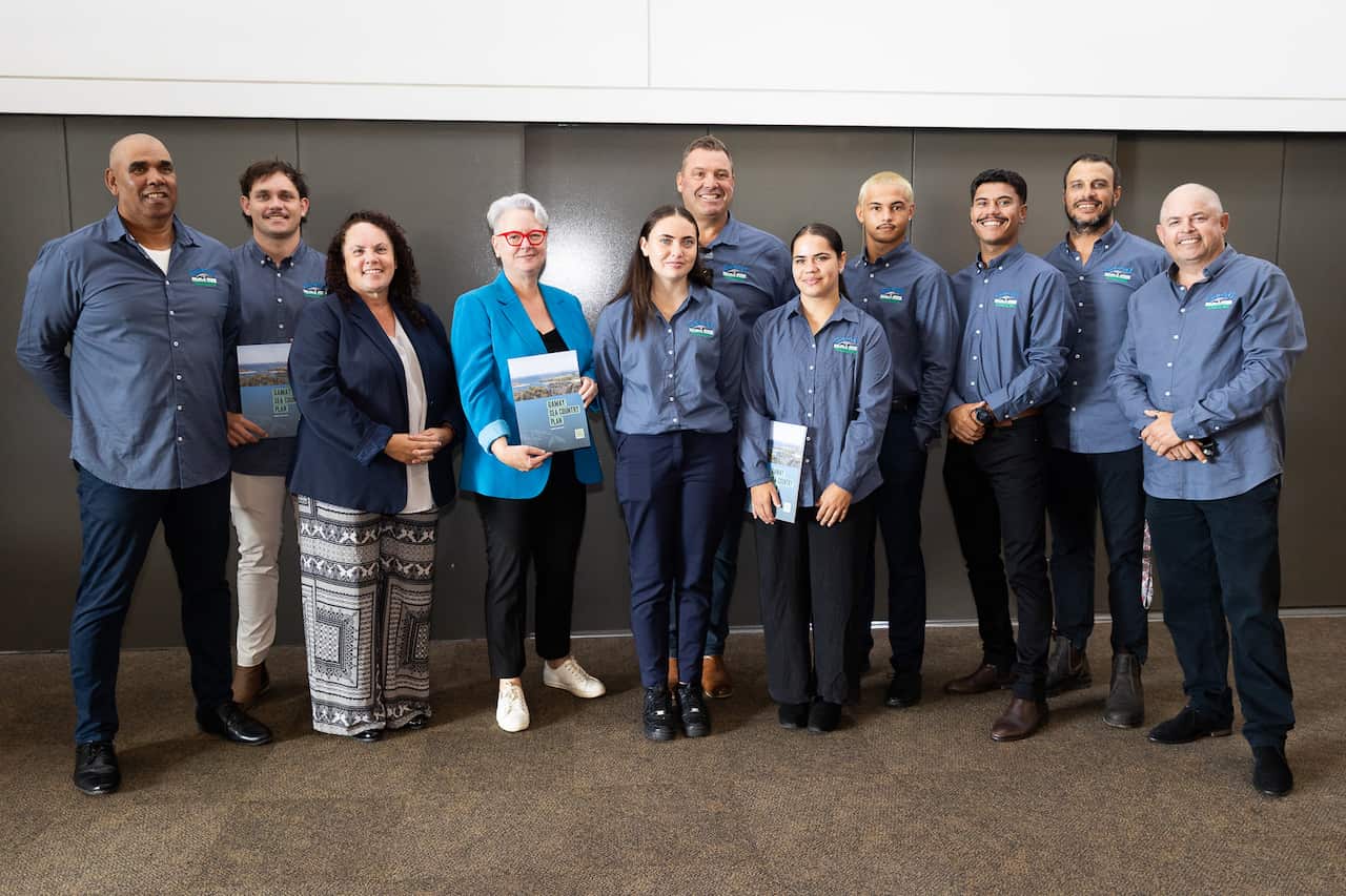 Gamay Rangers with La Perouse LALC Deputy CEO Carrine Liddell and NSW Minister for Environment Penny Sharp_Photo Renee Nowytarger Country Needs People.jpg
