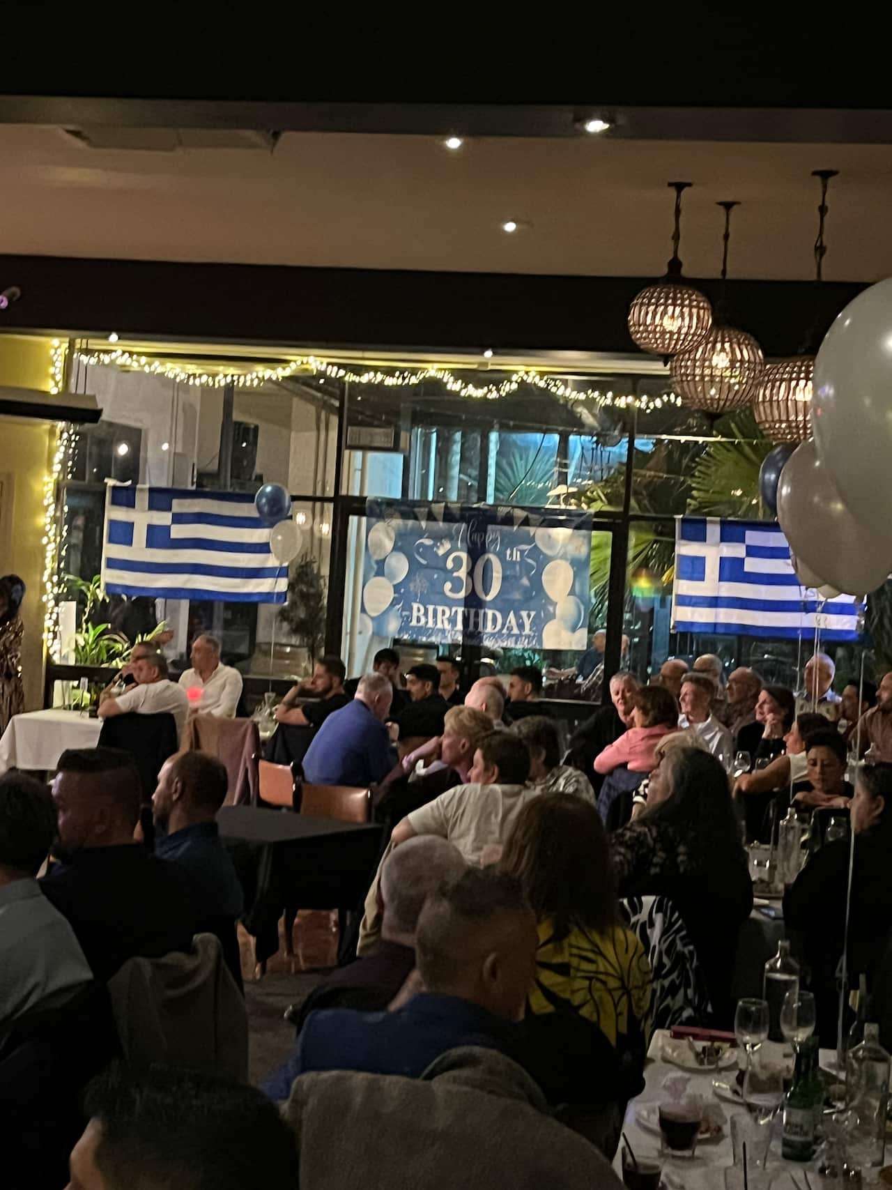 Το Δίκτυο Υποστήριξης Greek & Gay για να τιμήσει την 30χρονη πορεία, διοργάνωσε ειδική βραδιά στη Μελβούρνη