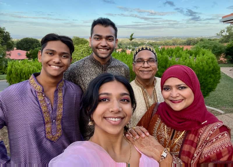 raqeeb ans his family.jpg