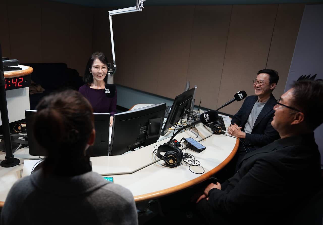 2024 톡톡쇼 인터뷰 진행 