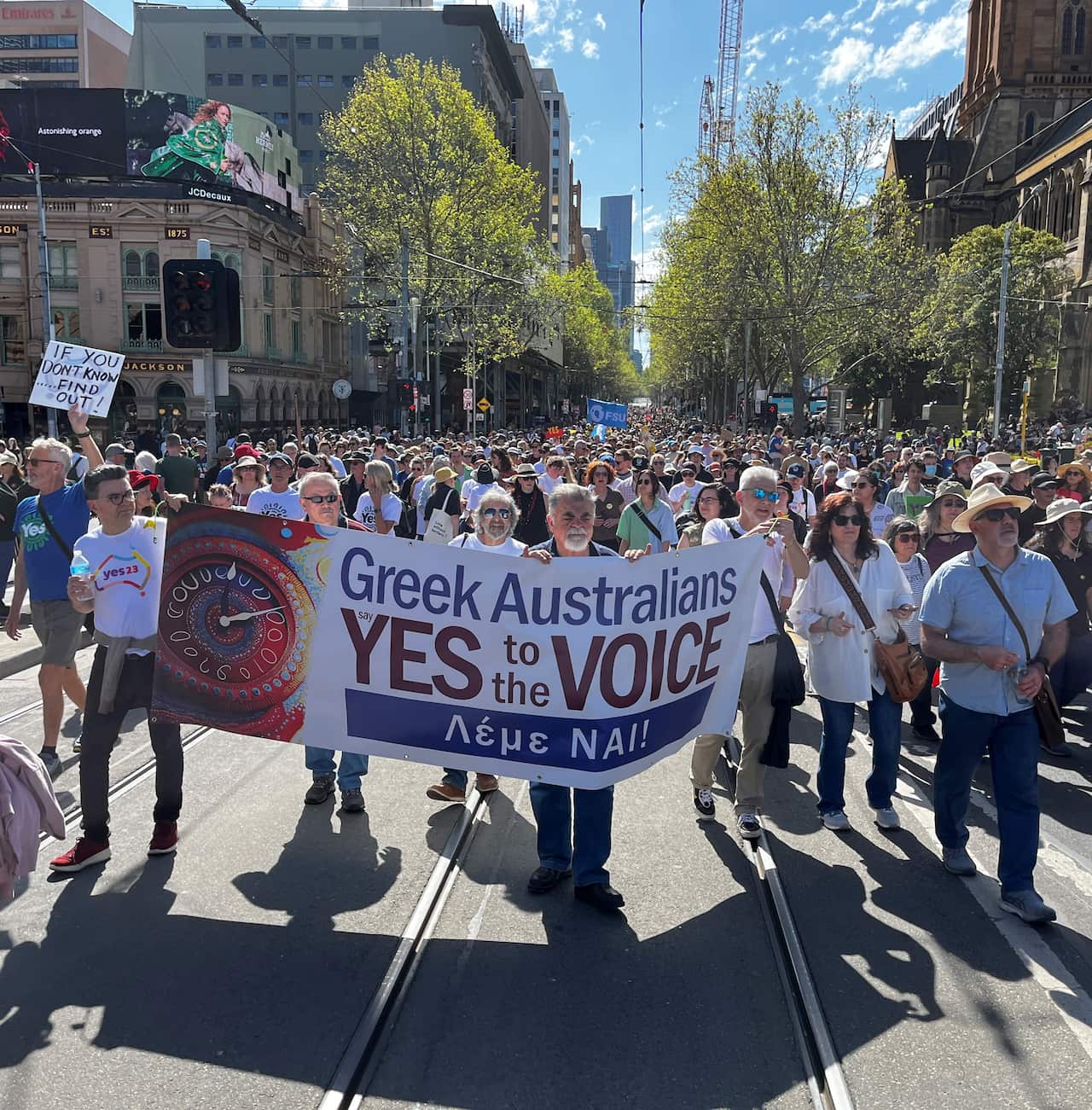 Thousands gather in Melbourne CBD for Walk for Yes rally