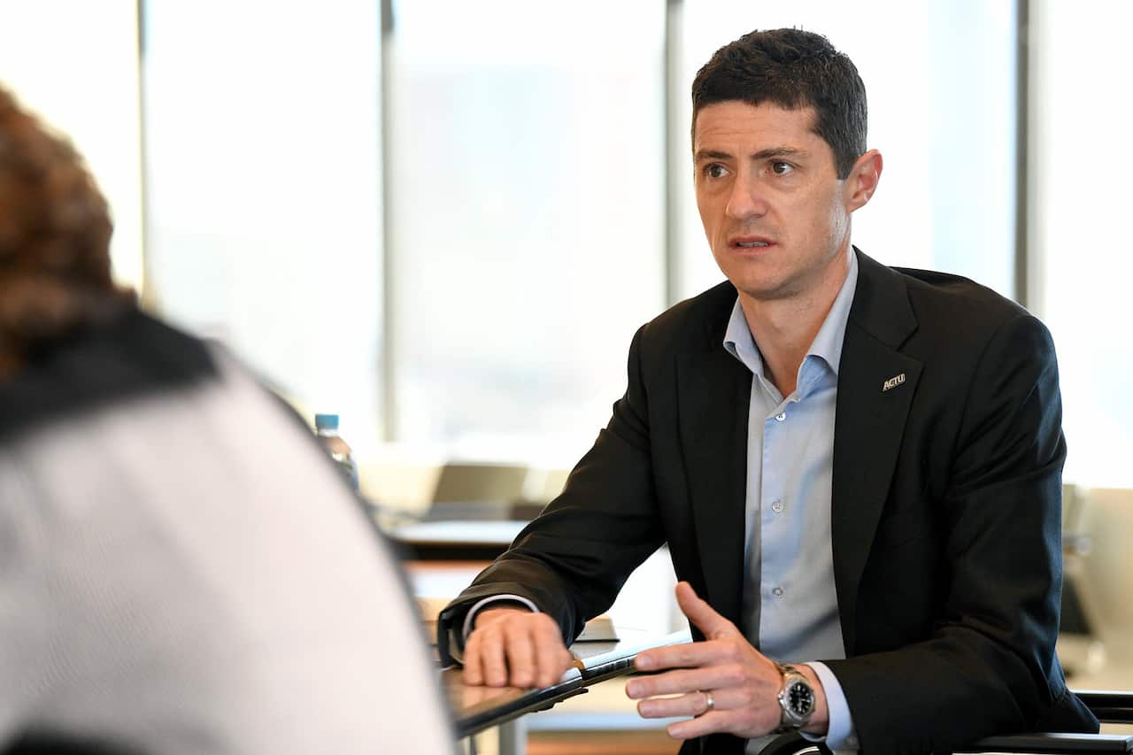 L'Assistente segretario della A-C-T-U Liam O'Brien 