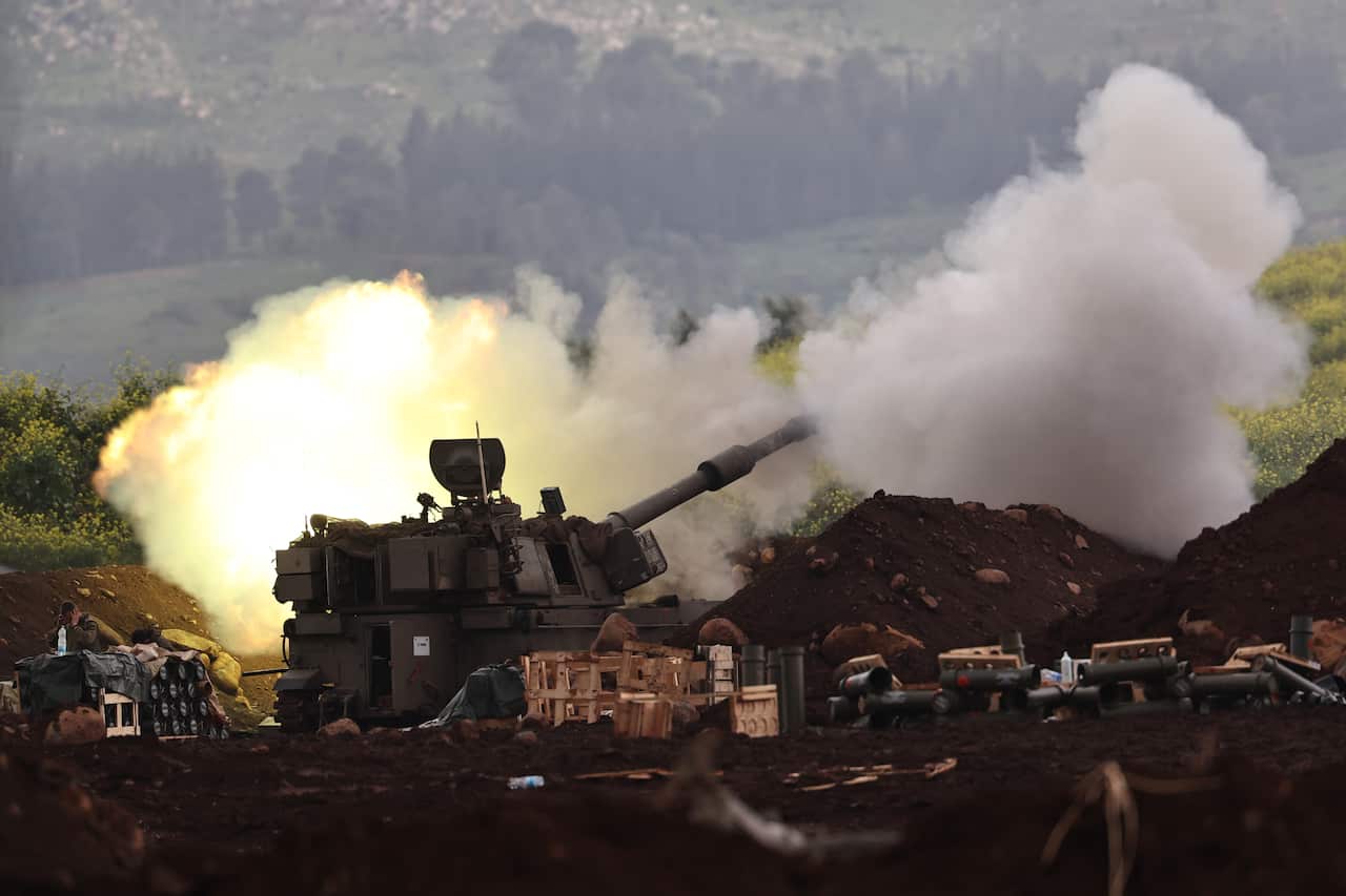 Israeli forces increase presence along the border with Lebanon