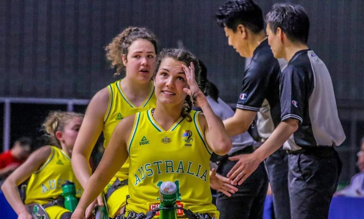 Ella Sabljak with her wheelchair basketball team 