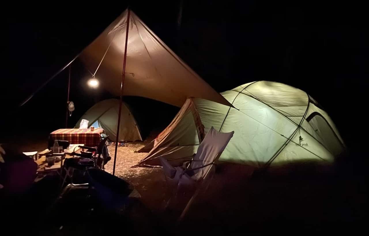 Tomaru72 テント夜 (2).jpg