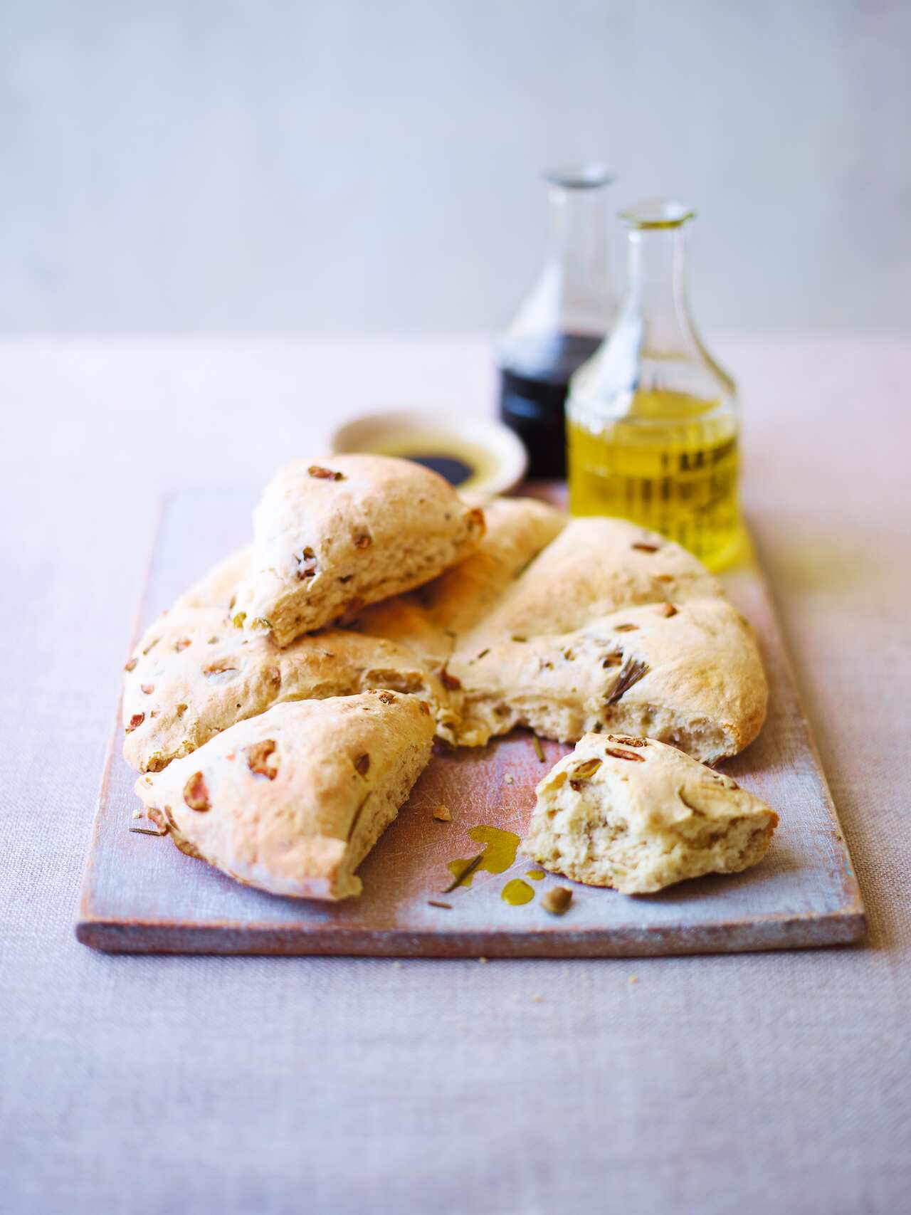 Aussie_Olive_Damper_Bread5252 copy.jpg