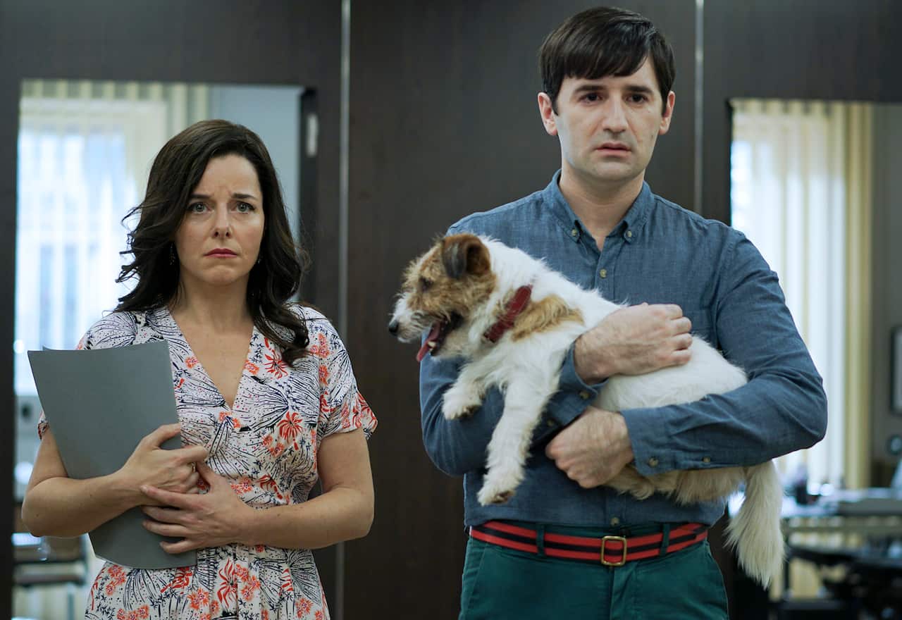 Call my agent s2 DSC00815.jpg