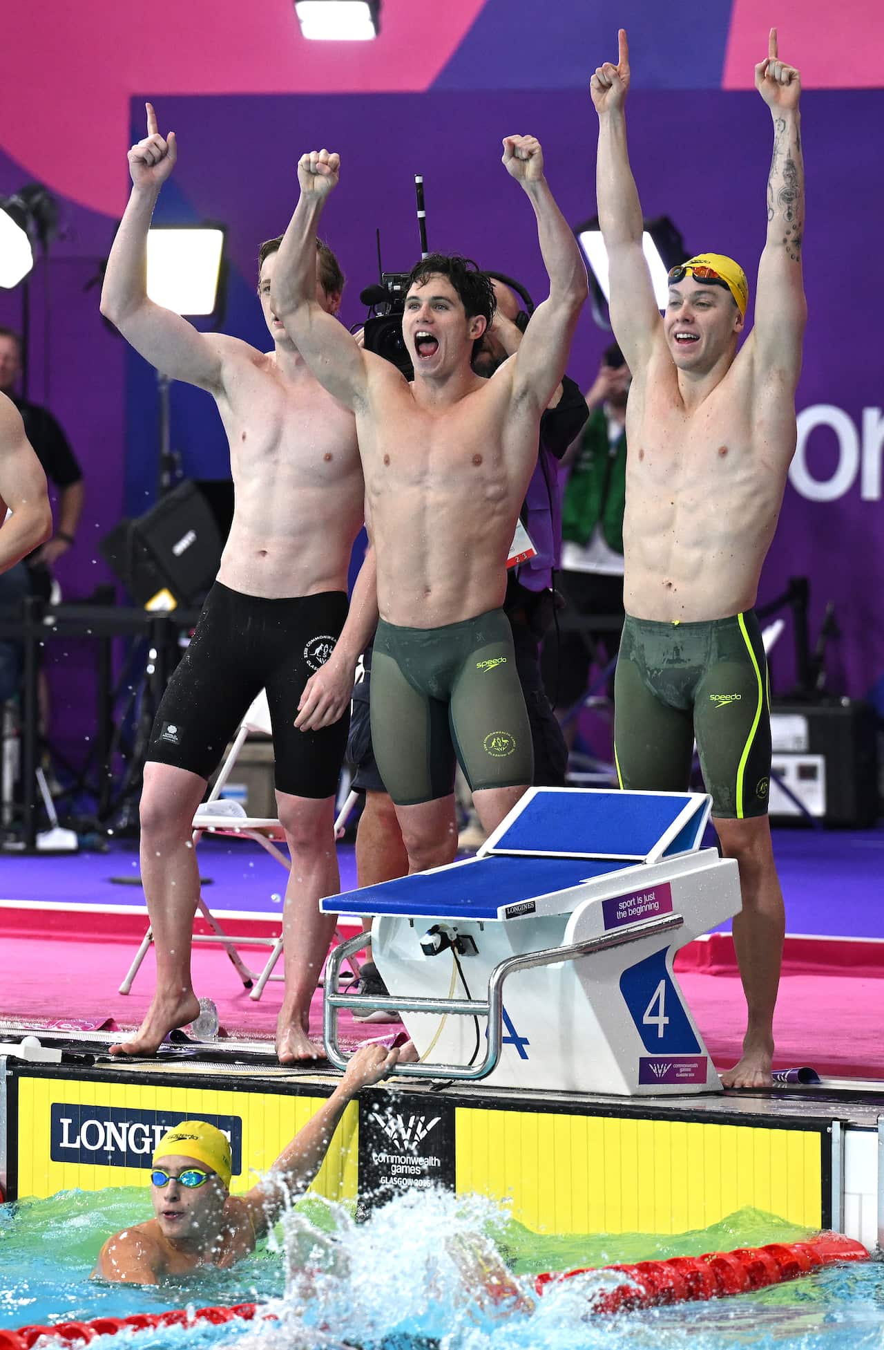 COM26 SWIMMING FINALS