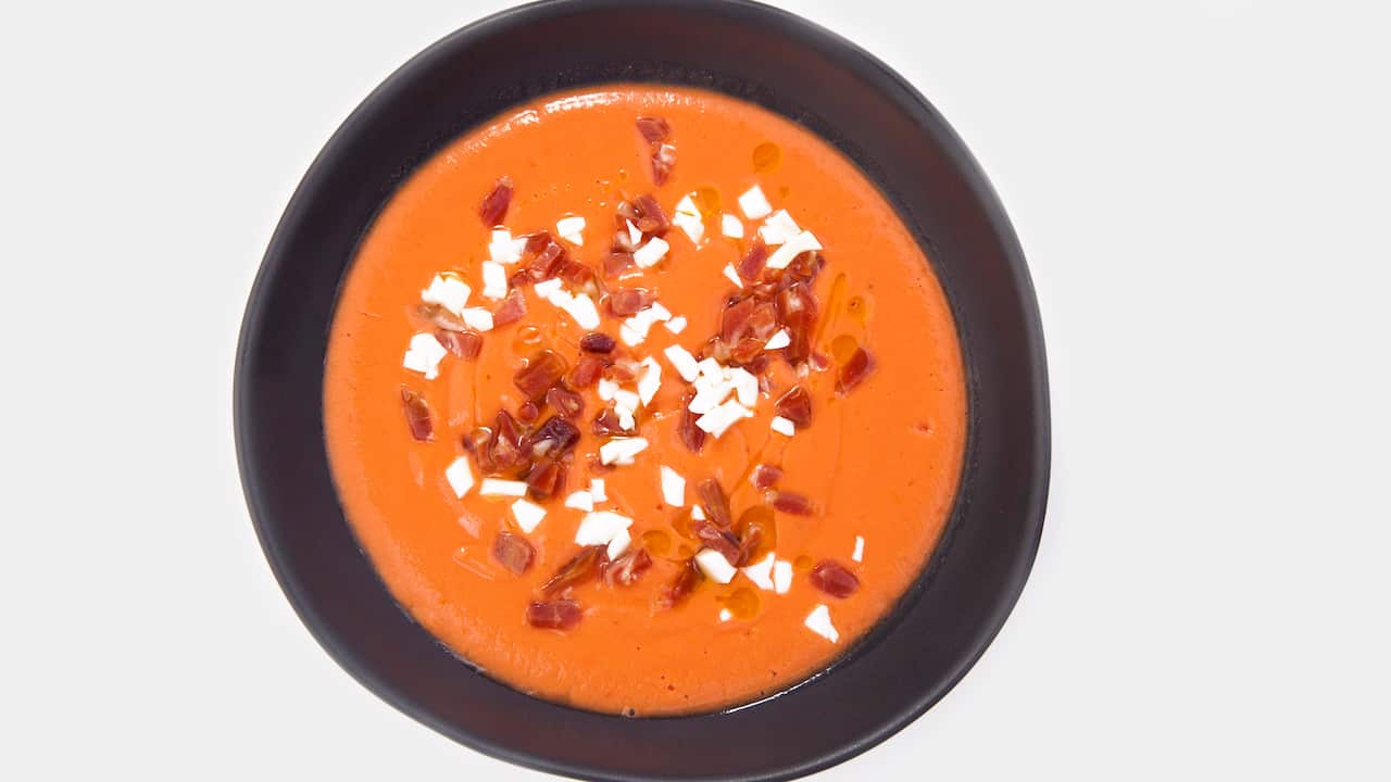 Everyday_Gourmet_S5_Ep29_Salmorejo Chilled Bread and Tomato Soup.jpg