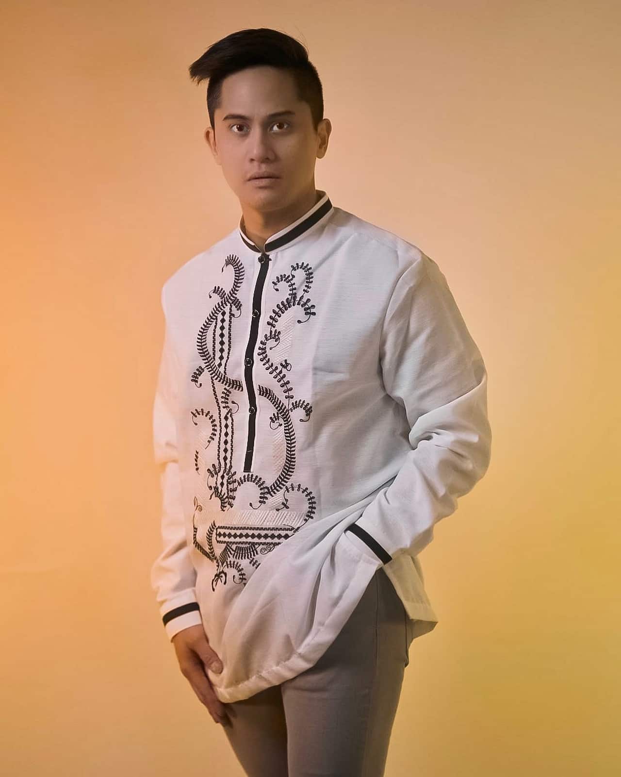 Barong.jpg