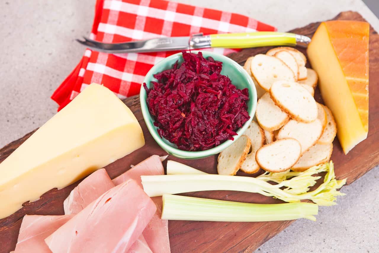 Everyday_Gourmet_S5_Ep05_PICKLED BEETROOT_2.jpg