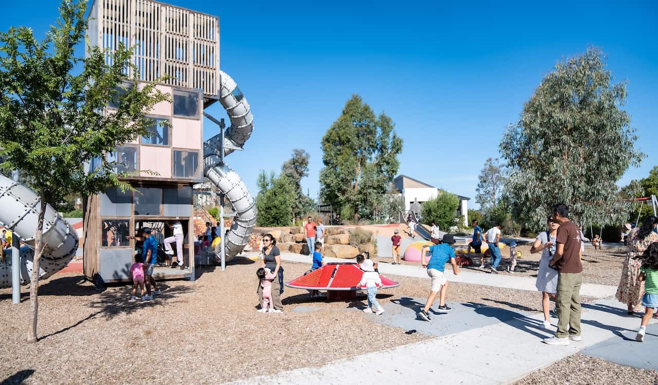 The Lyndarum Estate Playground, also known as Kendon Reserve, is located in Wollert, Melbourne.