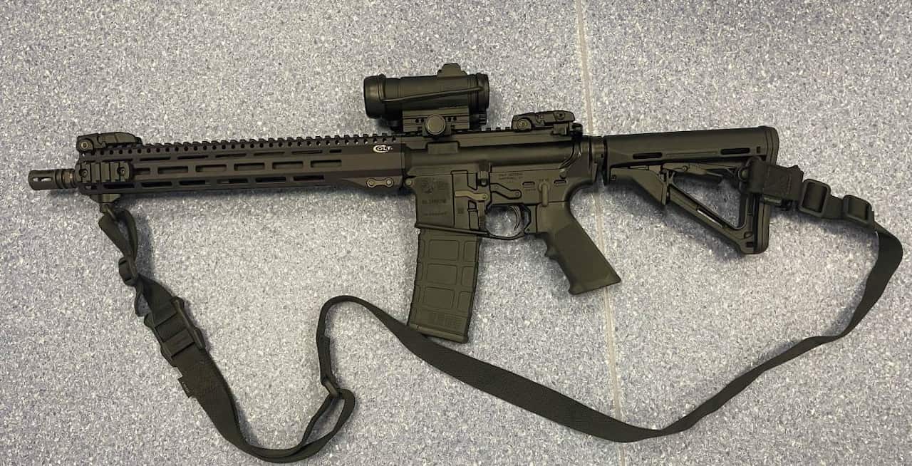 An ar15 assault rifle