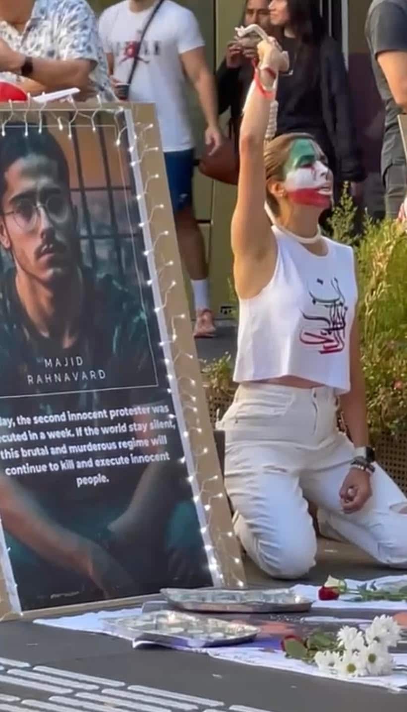 Iranian condemning Iran's regime for execution of protesters.jpg