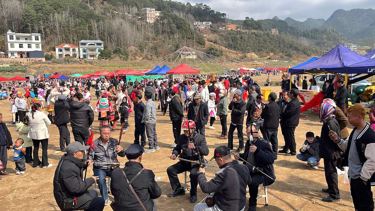 Hmoob Suav qoj xim xo xyoo tshiab (Ntxawm Muas).jpg