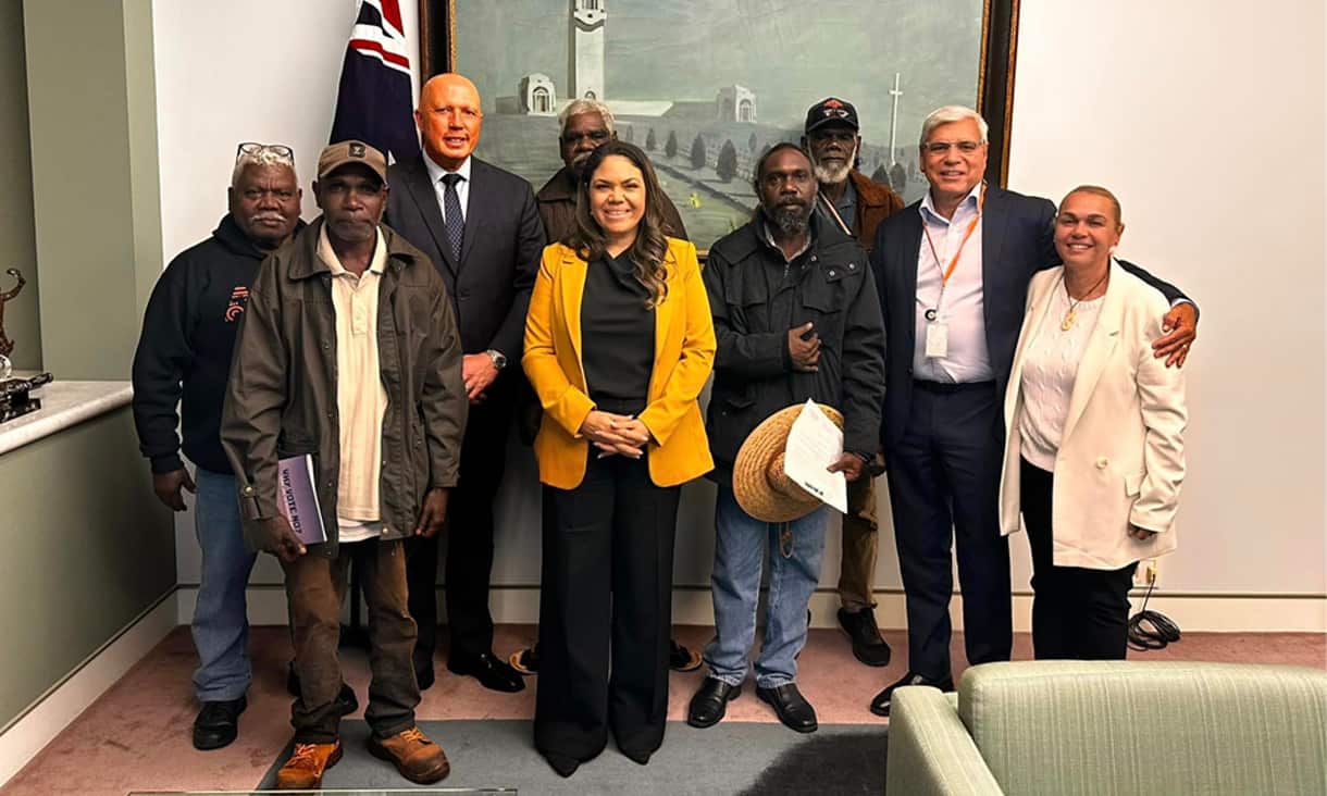 lingiari group shot.jpg