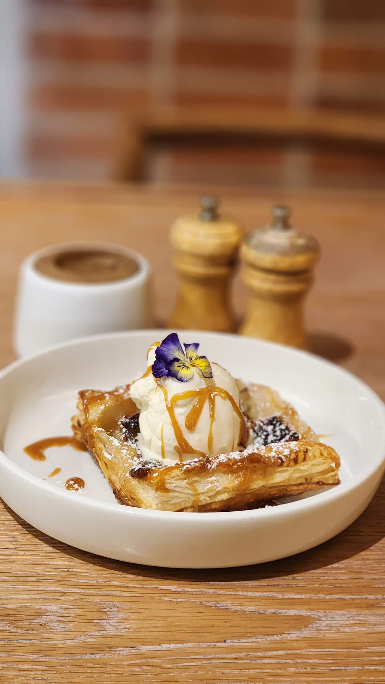 Halal Filipino Turon.jpg