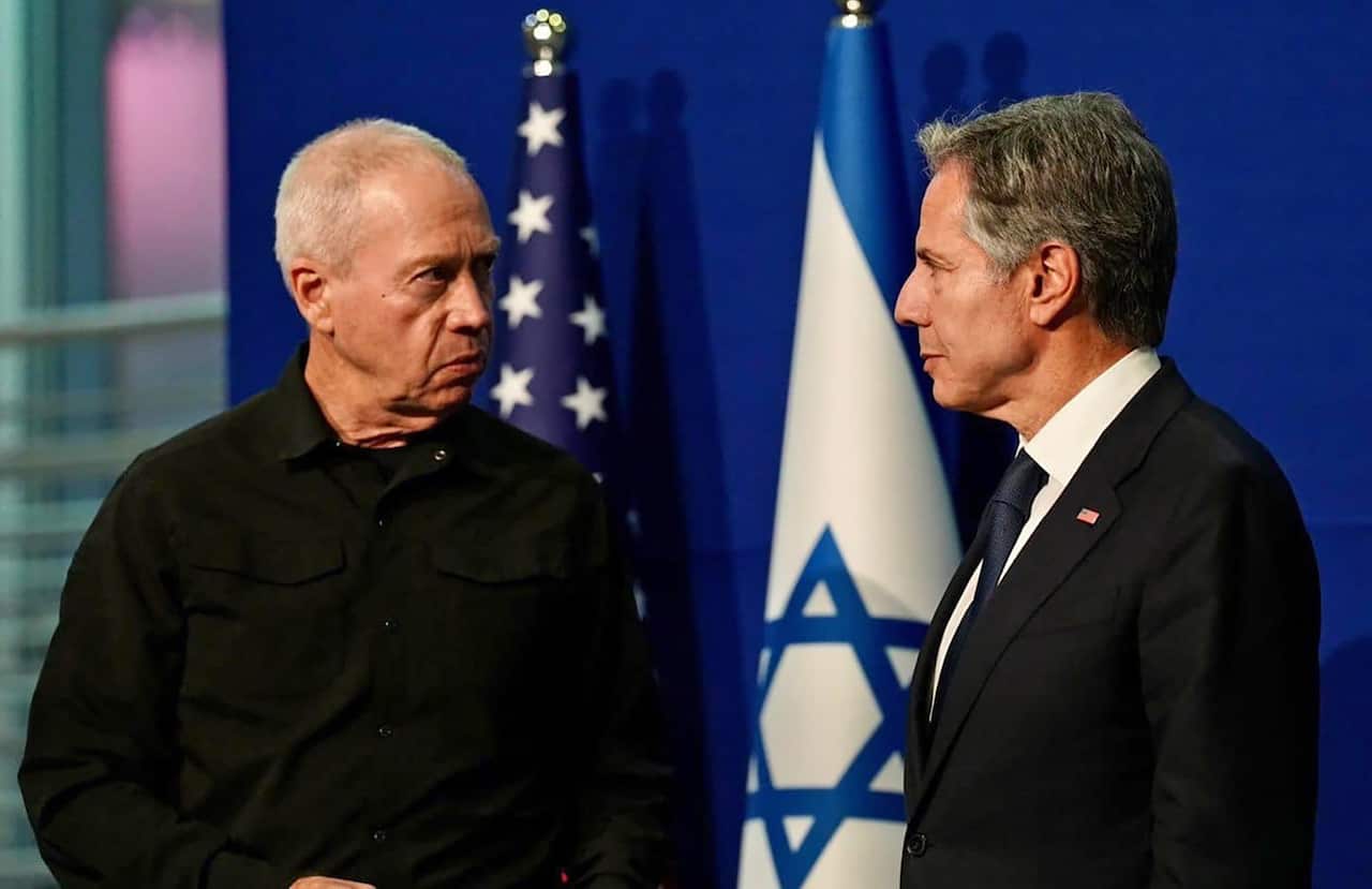 Israel's Minister of Defense Yoav Gallant (L) and US Secretary of State Antony Blinken (R) (AAP)