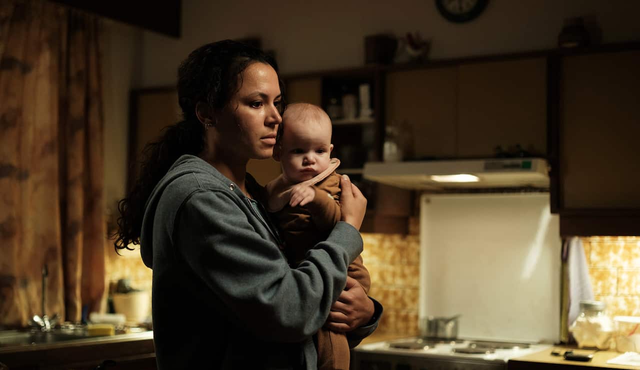 Black Sands season 2: Aldís Amah Hamilton as Aníta, Kría Marín Gabríelsdóttir as Kría